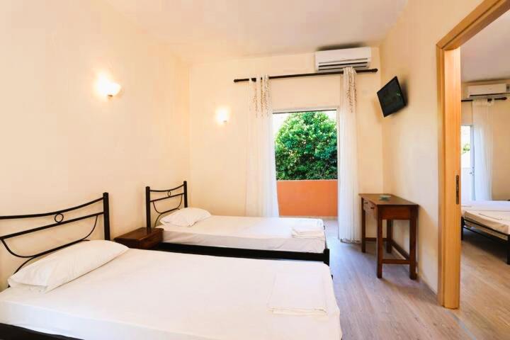 Villa Rosa Apartments 古维亚 外观 照片